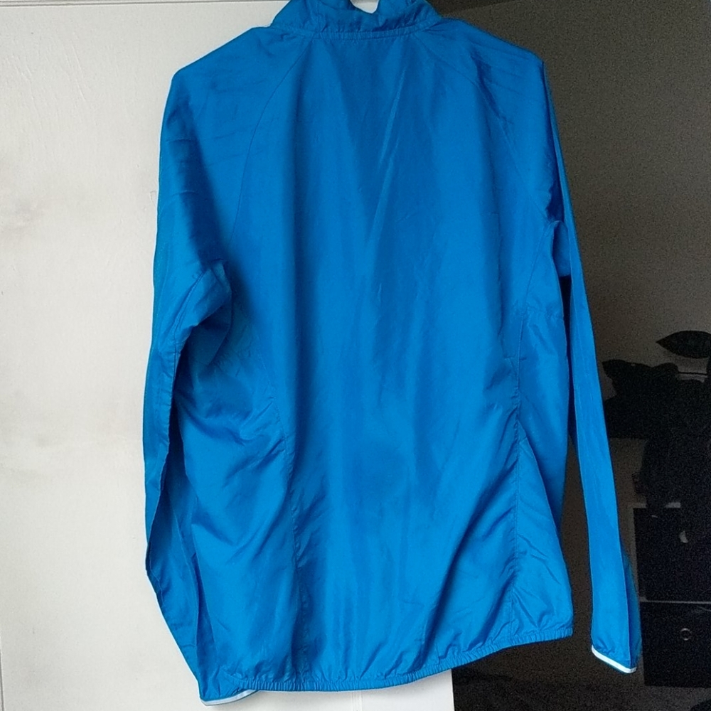 Mizuno Shell Running Jacket - Picture 2 of 3